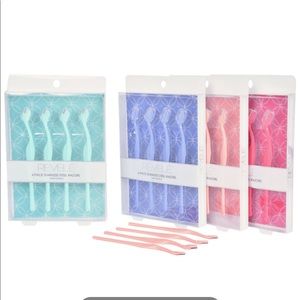 4 pack-precision-bikini-and-eyebrow-razors. NEW